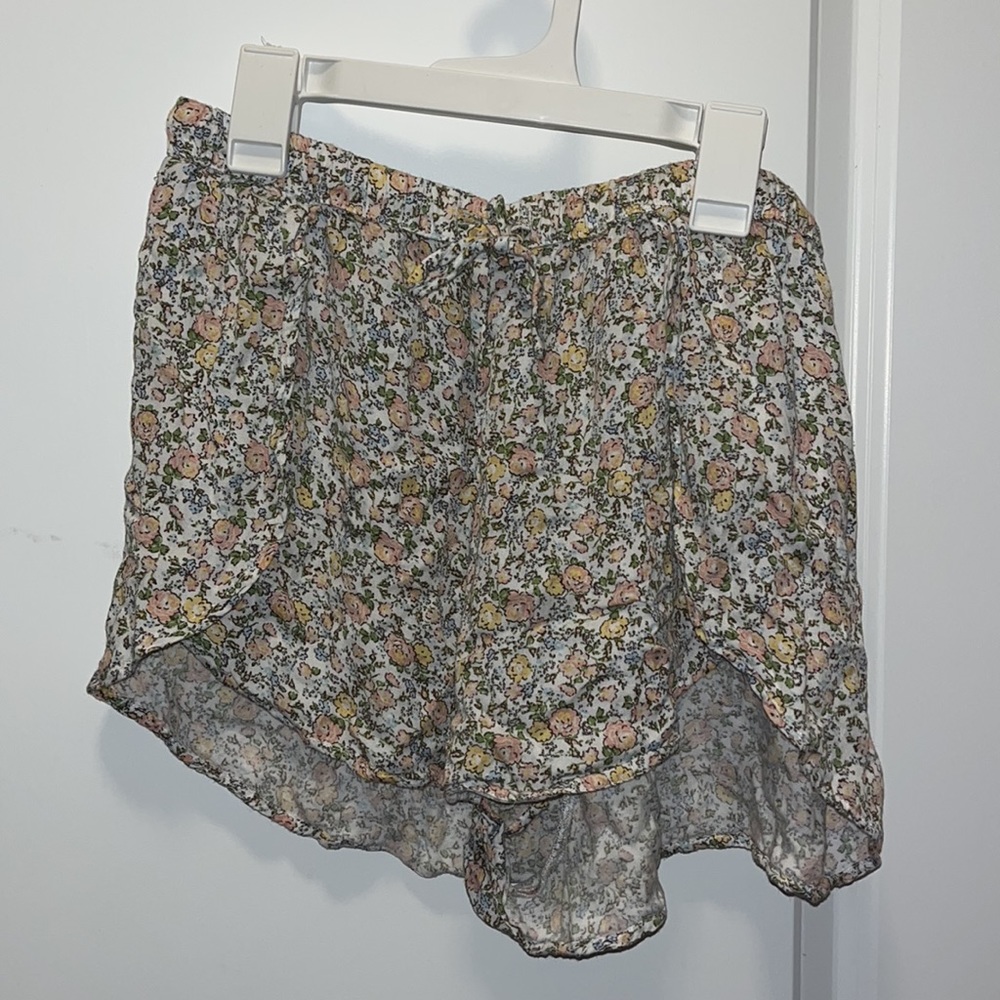 Garage US Floral Pattern Shorts
